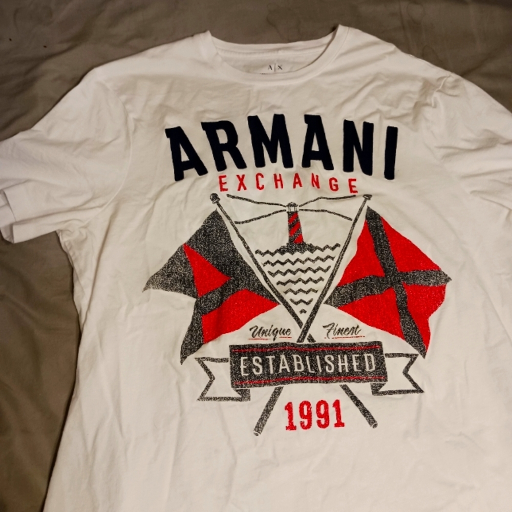 Armani t shirt l
